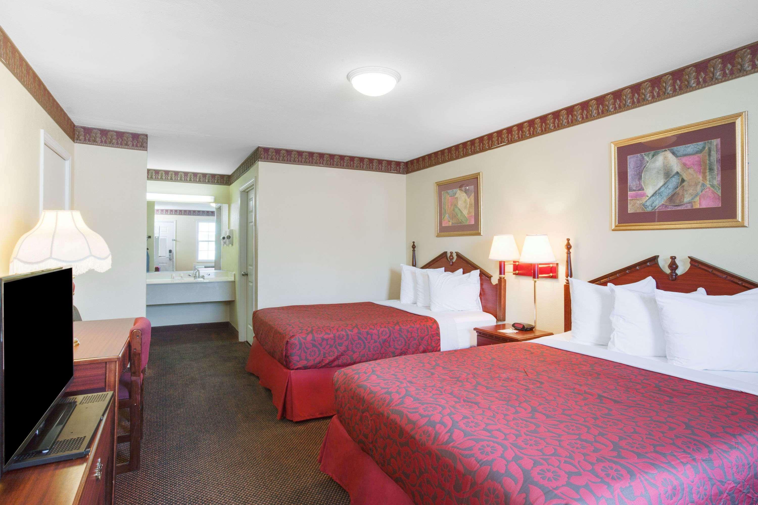 Days Inn By Wyndham Trumann Ar מראה חיצוני תמונה